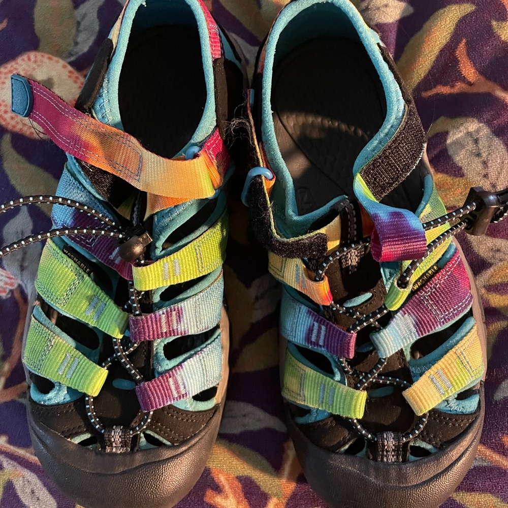 Keen tie dye kids sandals